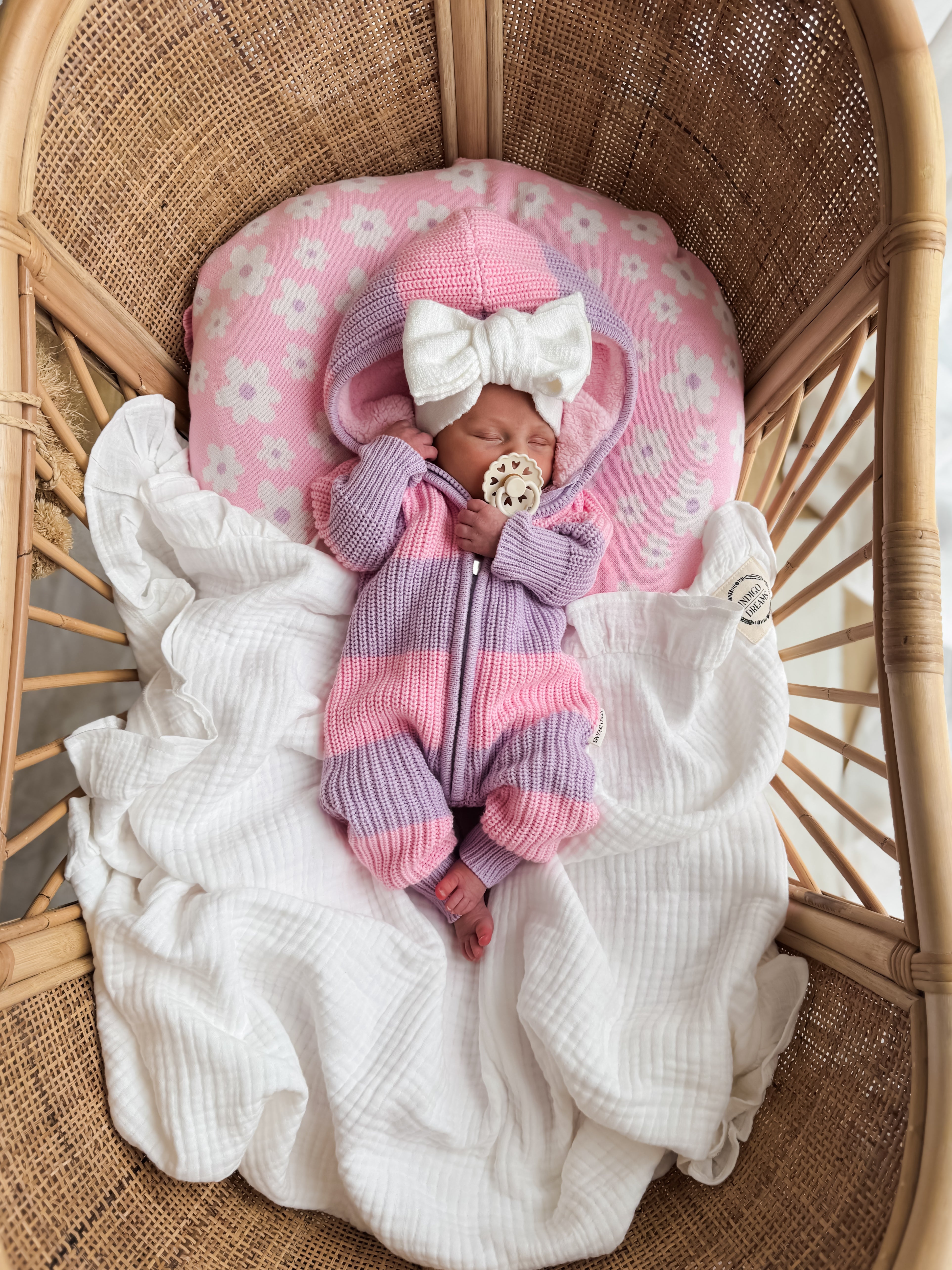 Milk Cotton Frill Blanket