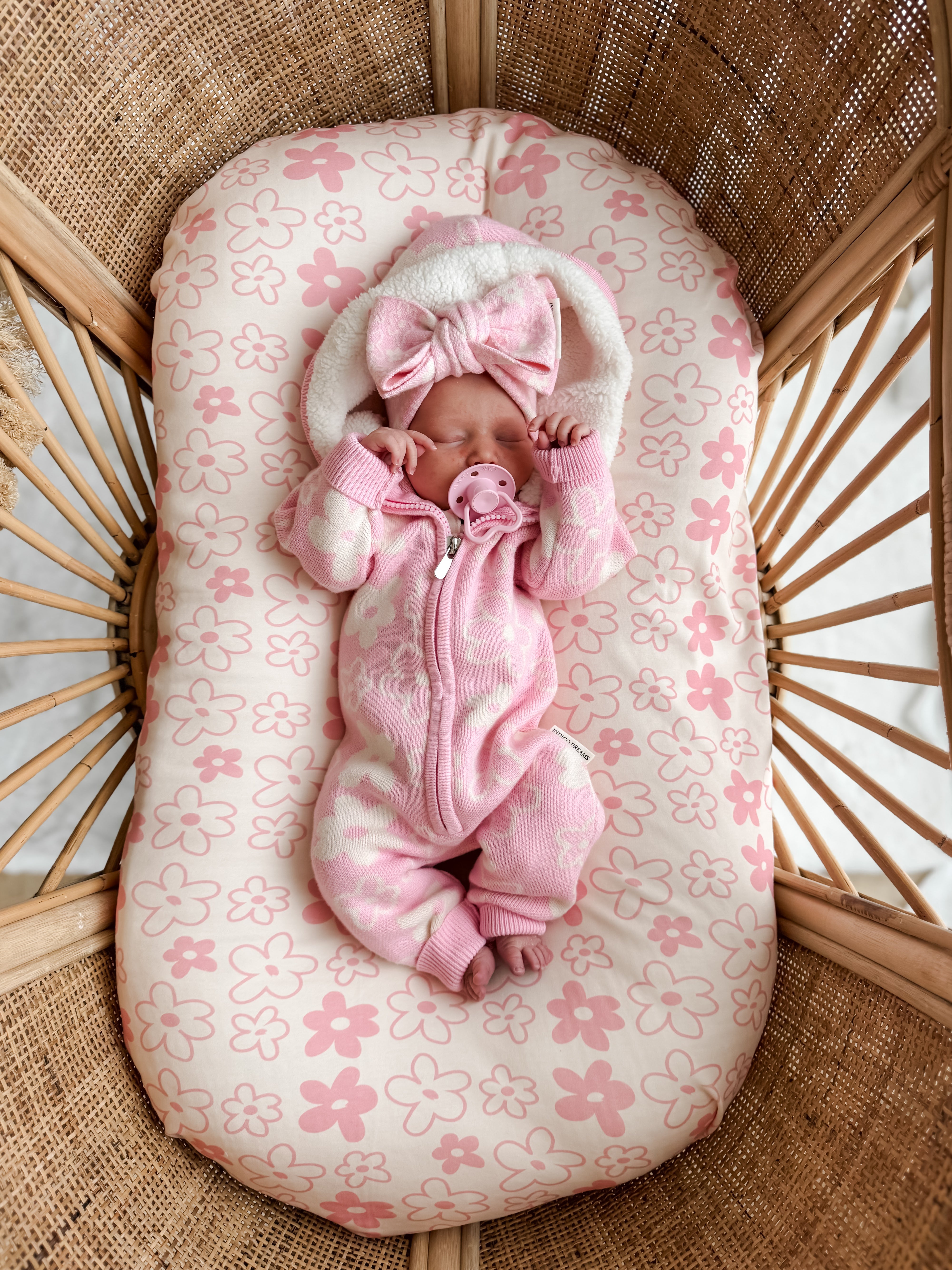 Romy Stretch Swaddle - Marshmallow