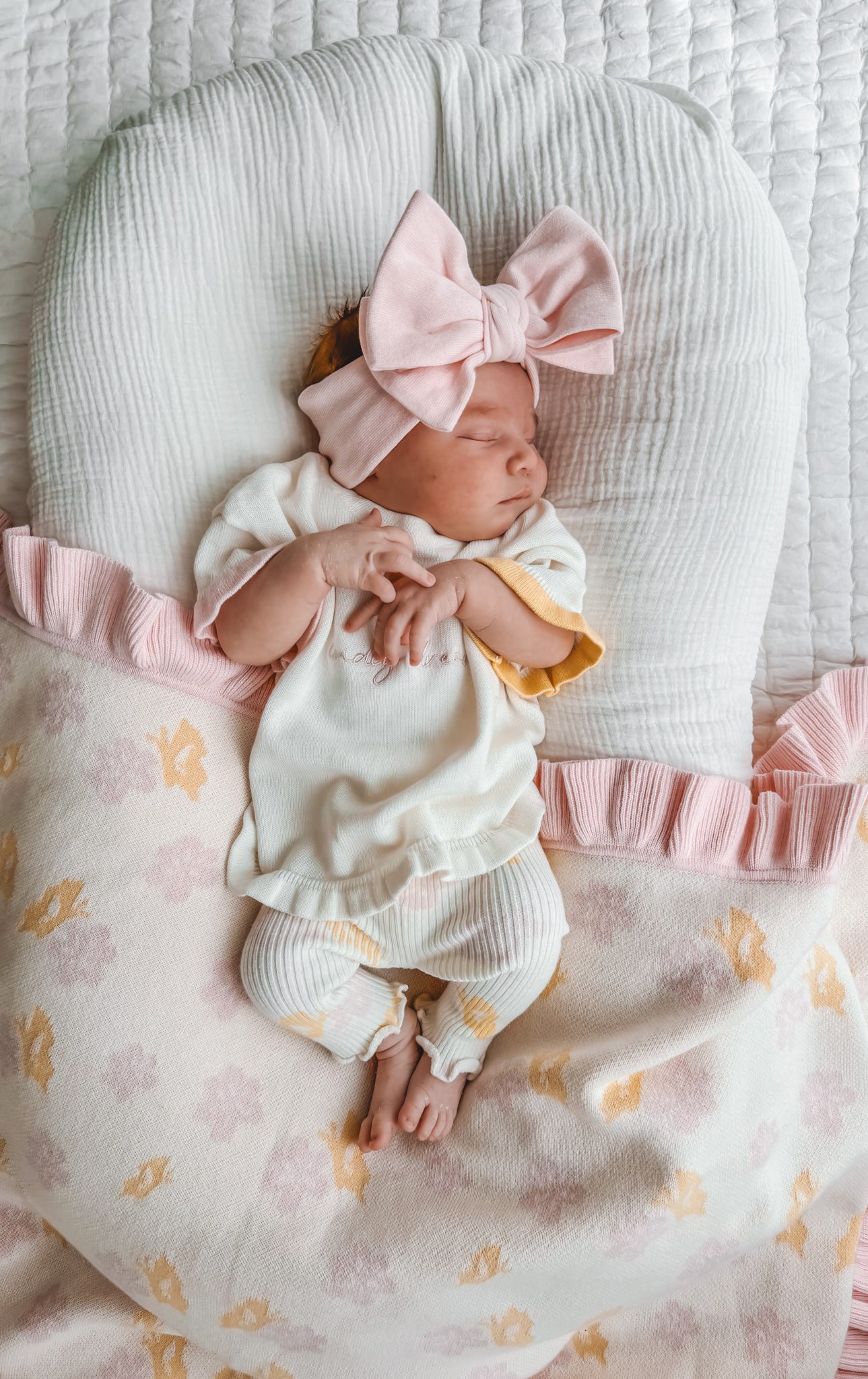 Honey Blossom Frill Knit Leggings