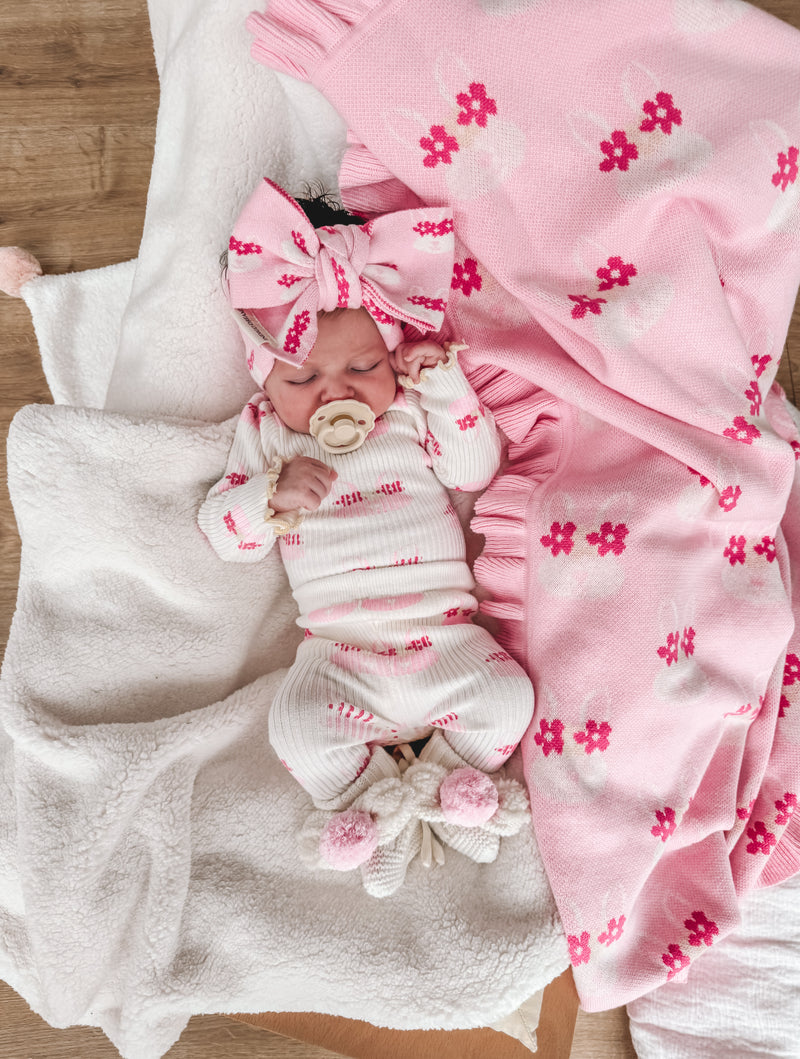 Bonnie Frill Blanket - Bubblegum Pink