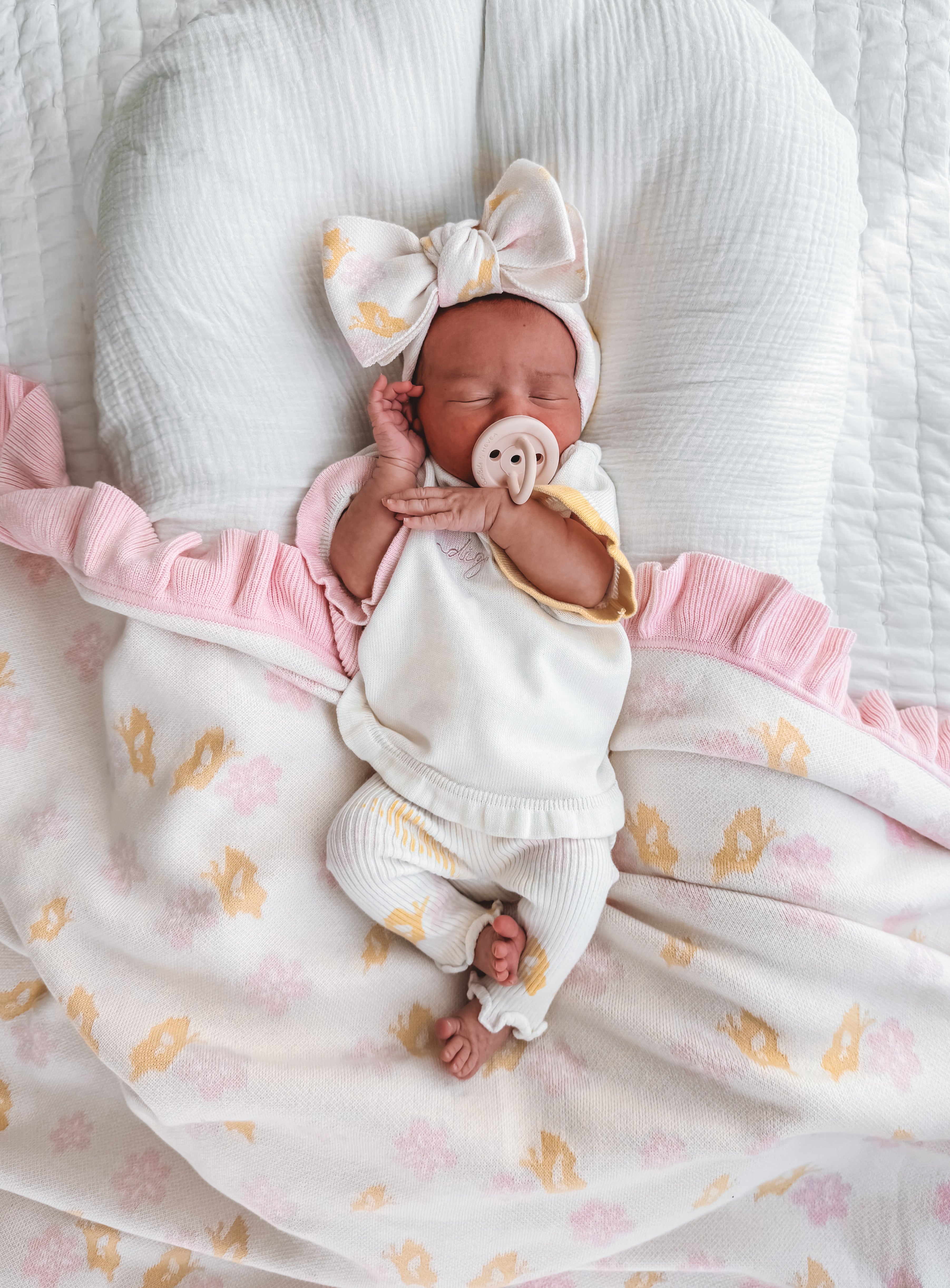 Honey Blossom Frill Knit Leggings