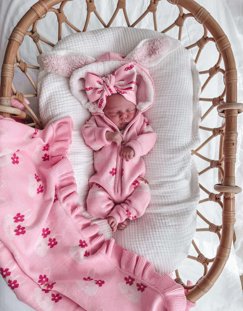 Bonnie Frill Blanket - Bubblegum Pink