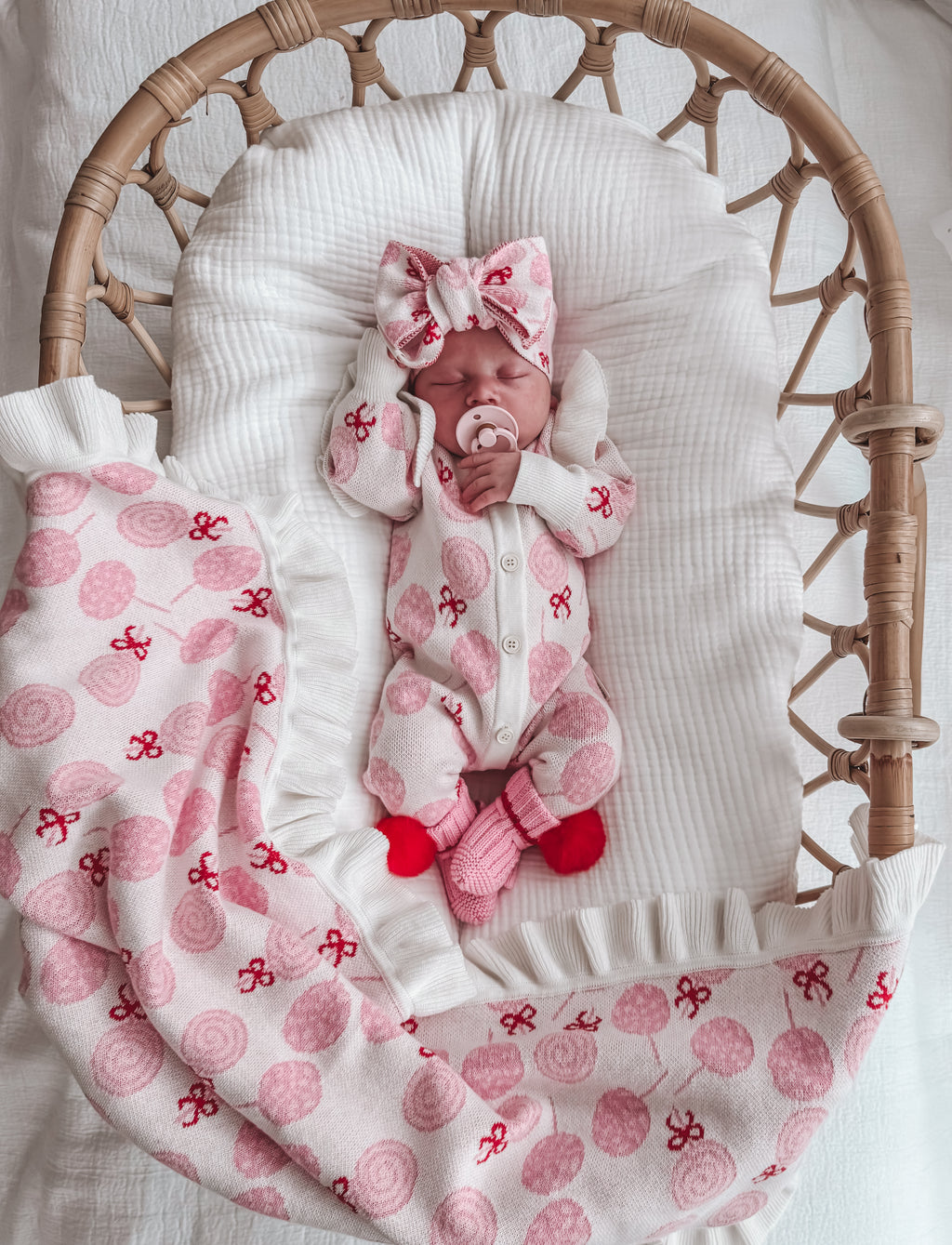 Lollipop Lane Frill Blanket