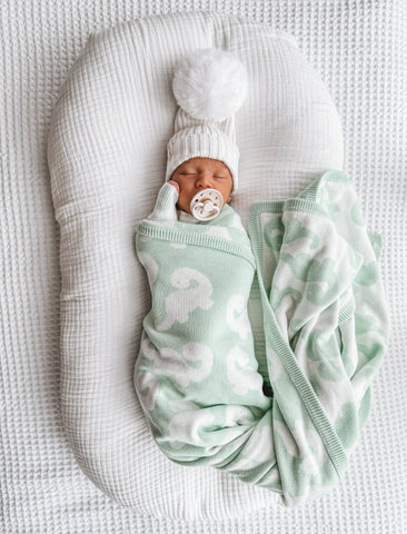 Soft Pink Cotton Frill Blanket