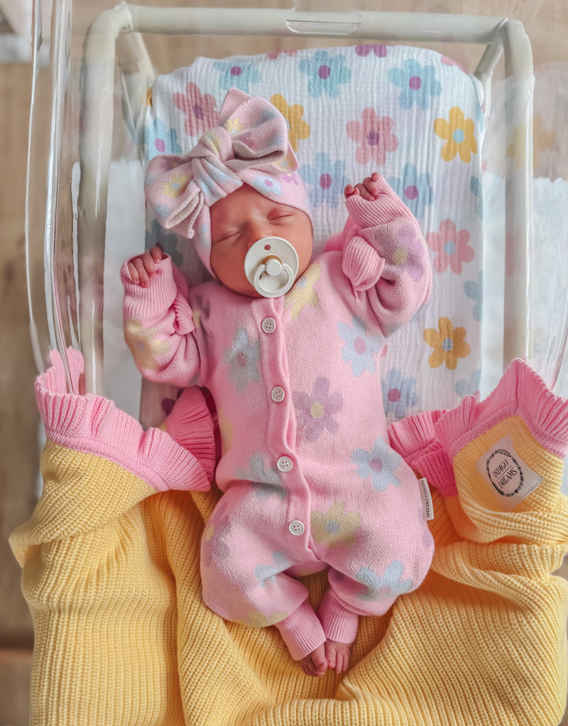 Goldie Gauze Swaddle