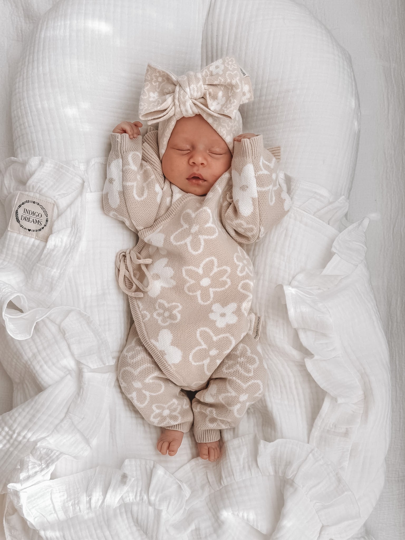 Milk Cotton Frill Blanket