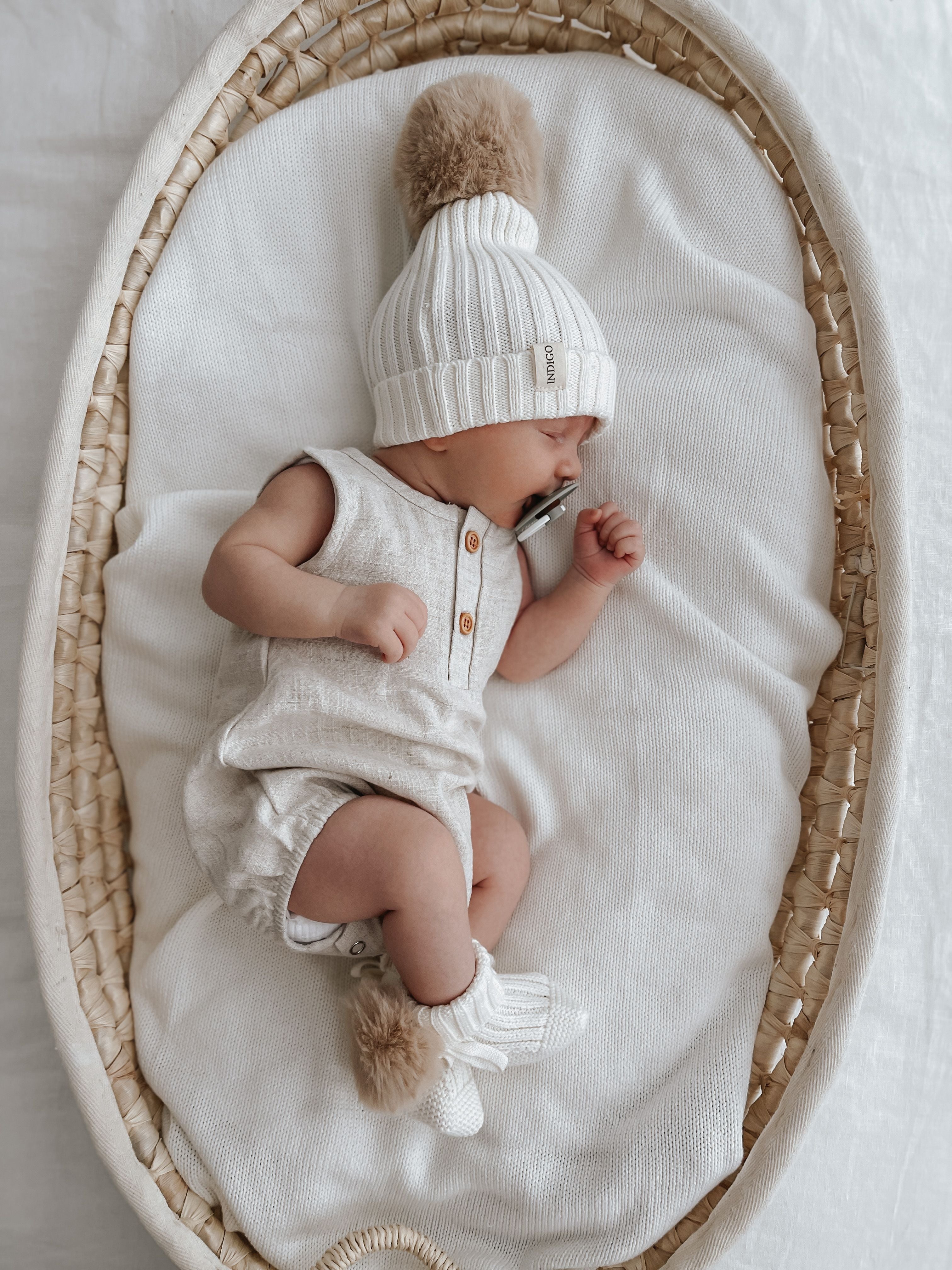 Oat Pom Booties