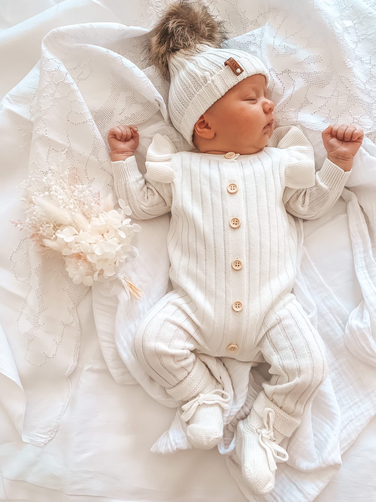 Vanilla Pom Beanie